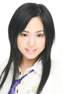 Sora Aoi con cabello suelto