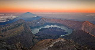 Jalur Pendakian Gunung di Indonesia