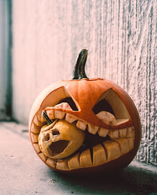 traditional halloween pumpkin designs