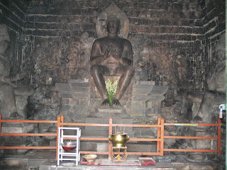 Founded Mendut By Dynasty Sailendra On 8th Century AD 2