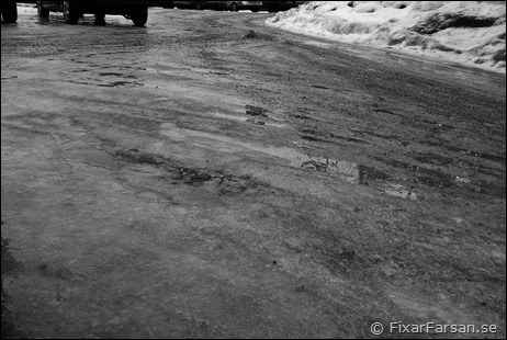Regn på Isbelagda  vägar blixthalka Stockholm 2012-02-22
