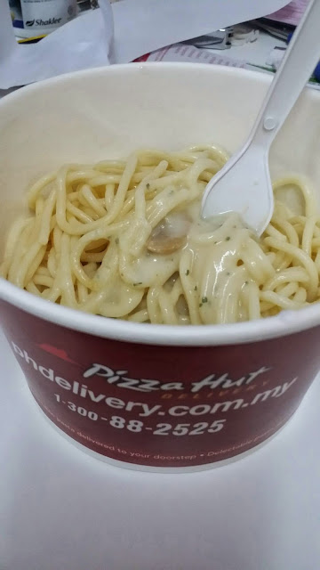 carbonara spegetti, pizza hut