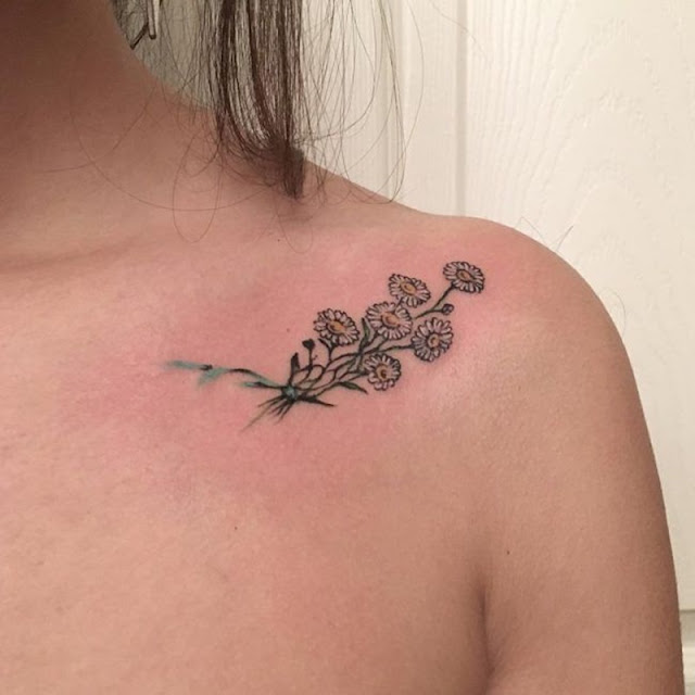 Mini tatuagens femininas 