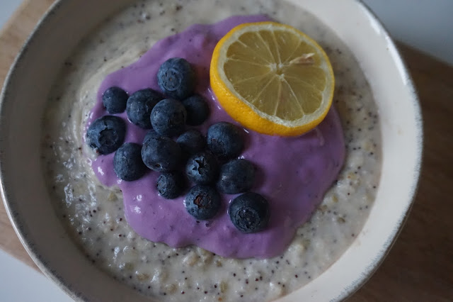 une_jouree_dans_mon_assiette_lemon_cake_porridge_healthy_réequilibrage_alimentaire