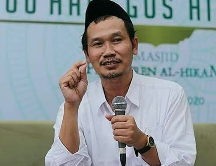 Gus Baha Kisahkan Beda Cara Ibadah Abu Bakar dan Umar di Zaman Rasulullah