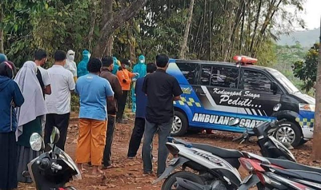 Minimnya Armada Ambulace Dan APD Tim Pemulasaraan Jenazah Covid 19 Kesulitan Evakuasi Jenazah Kepemakaman