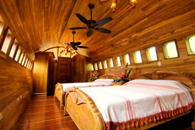 Costa Rican Airplane Hotel Images