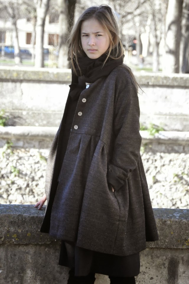 http://www.vdj-boutique.com/vestes-et-manteaux/3598-manteau-enfant-drap-brun.html