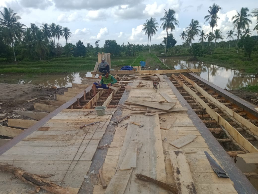 Baru Setengah Pengerjaan, Mal Coran Hampir Selesai Dikerjakan