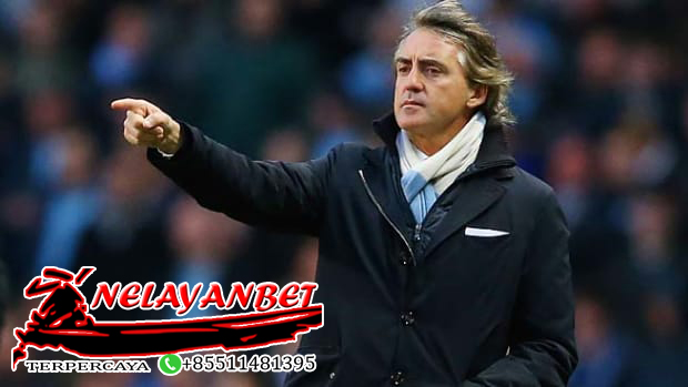 Mancini Gusar Atas Perkataan Rasis dari Pelatih Napoli