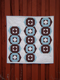 Hexies a la Mode quilt