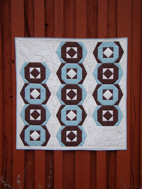 Hexies a la Mode quilt