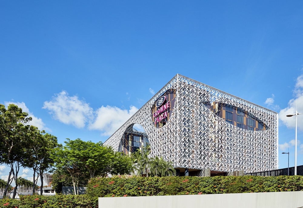 CROWNE PLAZA® CHANGI AIRPORT WINS ITS THIRD BEST AIRPORT HOTEL IN ASIA-PACIFIC AWARD