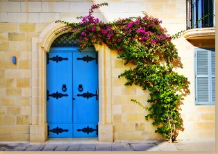 2441584-2-mdina-malta-door-1