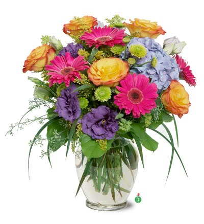 Cannon Beach Weddings on Spring Mixed Arrangement With Hydrangea  Lisianthus  Roses  Gerbera
