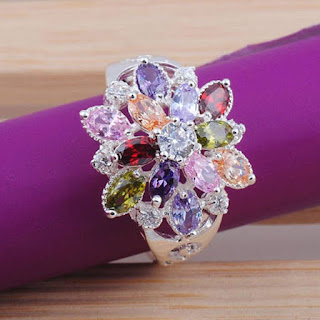 Hermoso anillo con piedras semipreciosas en forma de hojas TOPACIOS FORMA DE HOJA. MORGANITA, RUBI, SAFIRO, ROSA, VERDE PERIDOT, AMATISTA