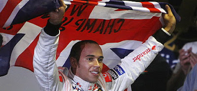  Lewis Hamilton นักแข่งรถของทีม Vodafone McLaren Mercedes