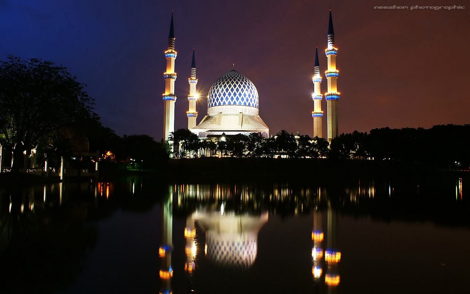 Masjid Sultan Salahuddin Abdul Aziz Shah, Shah Alam ...