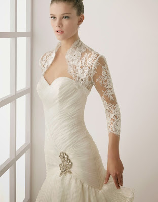 lace wadding gown