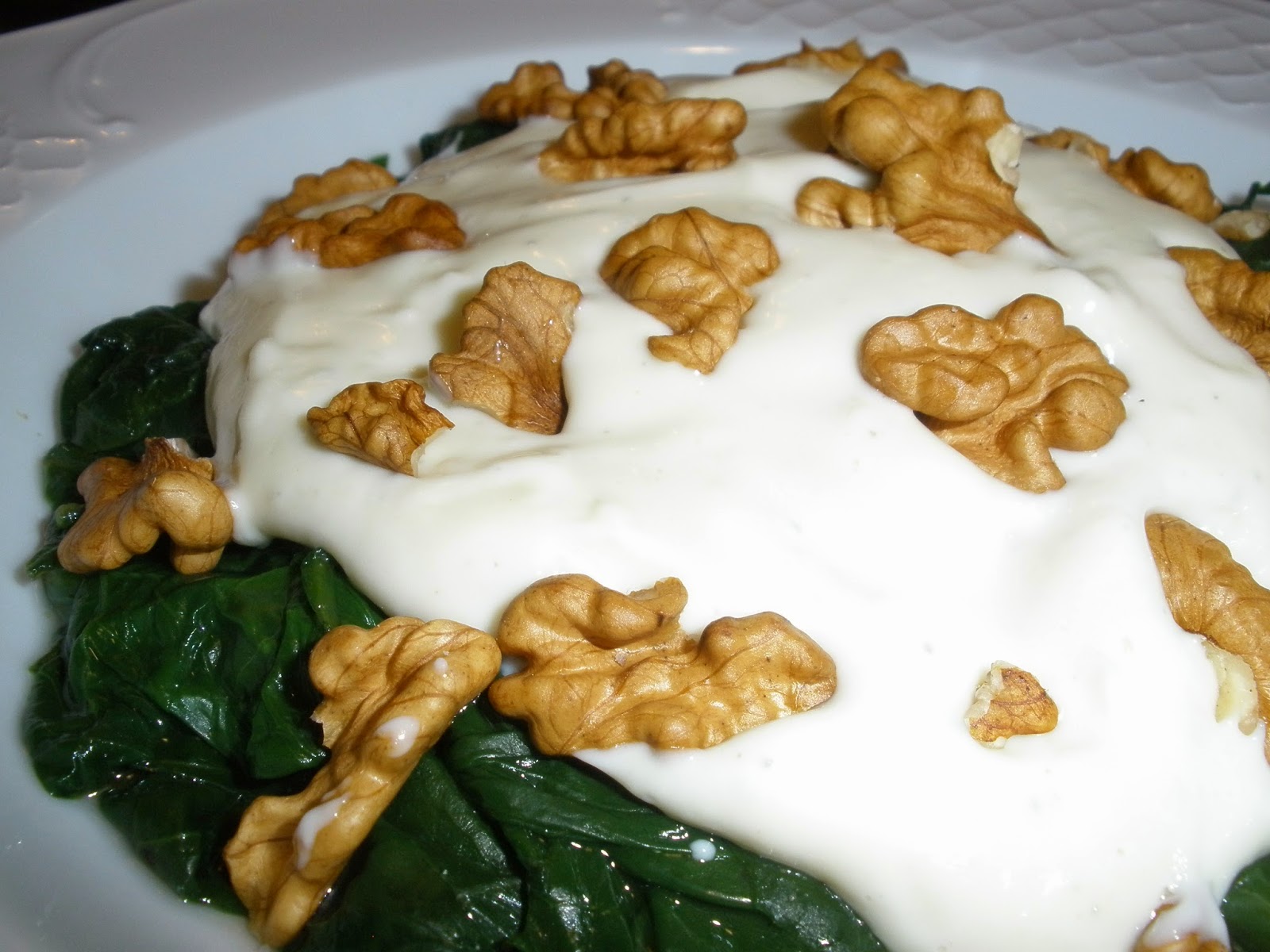 http://acocinate.blogspot.com.es/2014/11/espinacas-con-crema-de-gorgonzolla-y.html