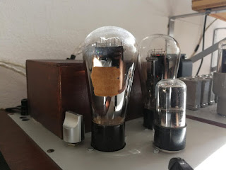 Vacuum tube