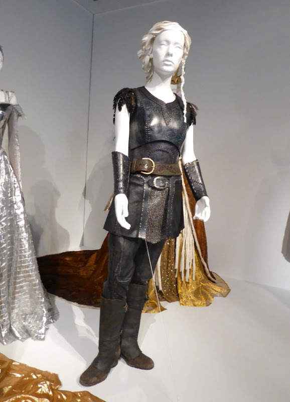 Jessica Chastain Huntsman Winters War Sara film costume