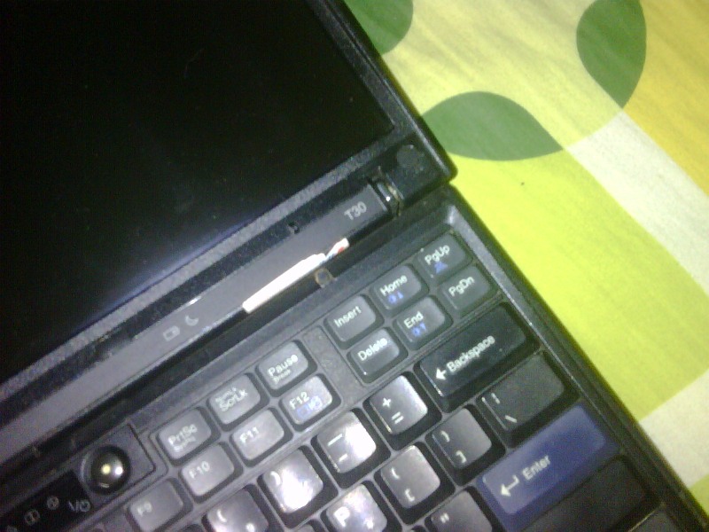 Notebook harga 1jt-an: IBM THINKPAD T30  LAPTOP DAN 