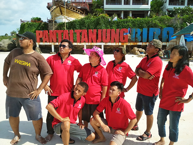 outbound di pantai tanjung bira sulawesi selatan