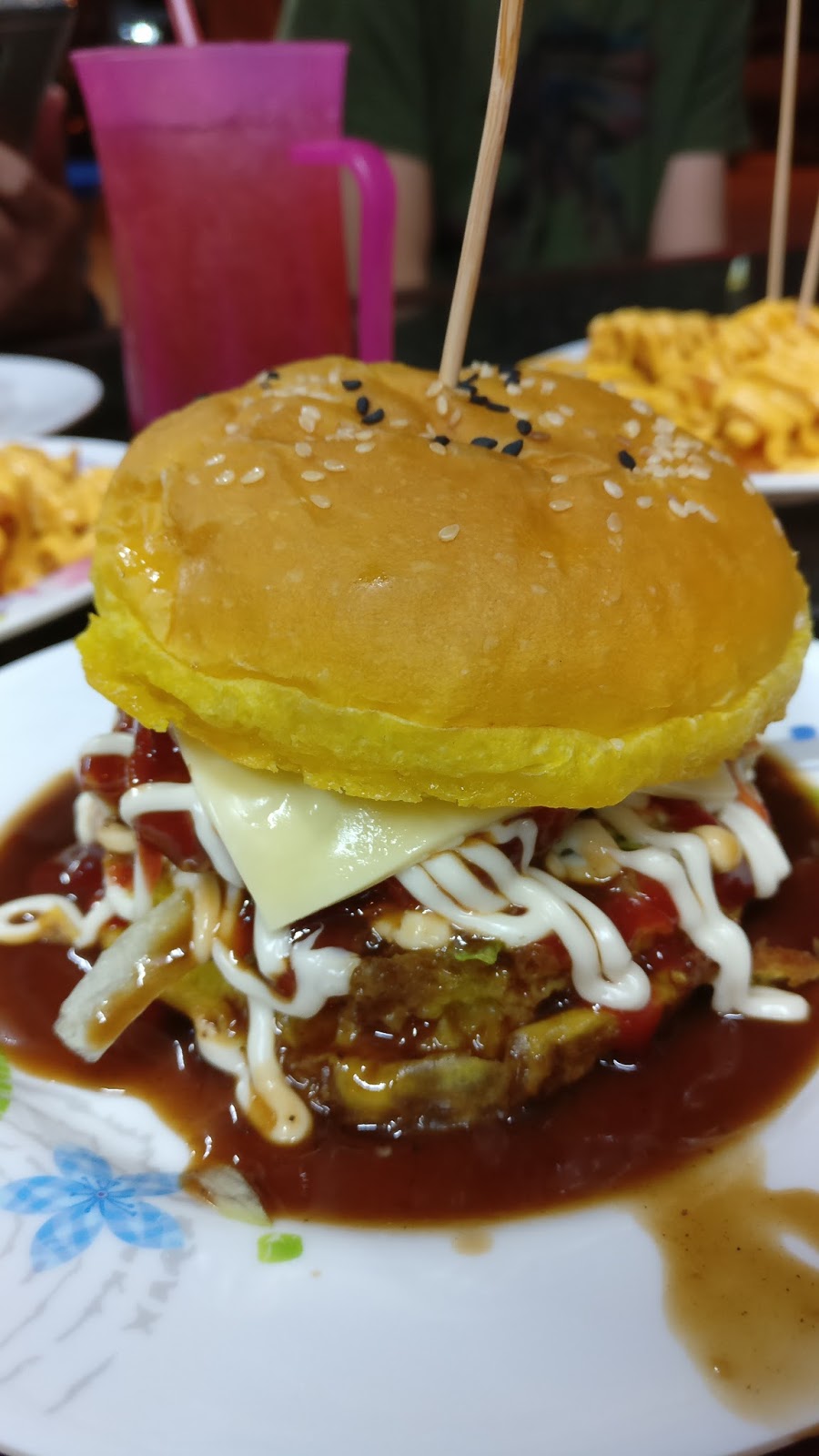 It's About Food!!: Burger Ayam Goreng NJoy @ Batu Maung