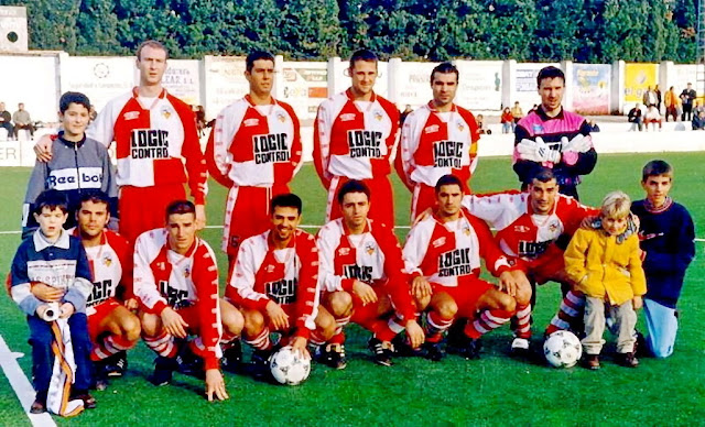 📸C. E. SABADELL F. C. 📆1 febrero 1998 ⬆️Manuel Anievas, Gestoso, Íñigo, Manolo Garcia y Jordi. ⬇️Chuchi Macón, Iván Diaz, Titi, Piti, Leo López y Javi López. C. F. SÓLLER 2 🆚 C. E. SABADELL C. F. 5 Domingo 01/02/1998. Campeonato de Liga de 2ª División B, Grupo III, jornada 23. Sóller, Mallorca, Camp d’en Maiol. GOLES: ⚽0-1: 13’, Íñigo. ⚽1-1: 51’, Quique. ⚽1-2: 58’, Piti. ⚽1-3: 62’, Leo López. ⚽1-4: 80’, Gestoso. ⚽1-5: 89’, Dani Gimeno. ⚽2-5: 90’, Luque.