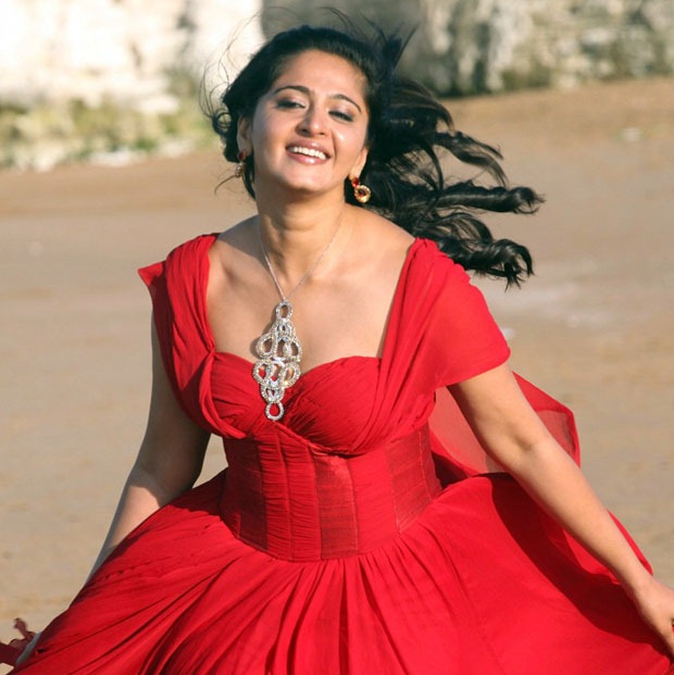 Anushka New cute Still Photos