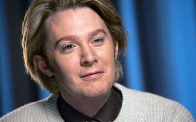 Clay Aiken finally admits he is gay