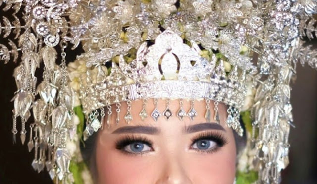 Makeup pengantin