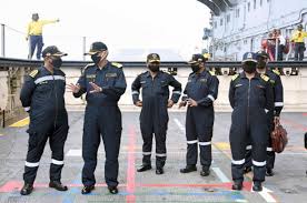 नौसेना प्रमुख ने समुद्र में परिचालन तैयारियों का जायजा लिया