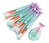 Vinci gratis un esclusivo set di pennelli per trucco Mermaid