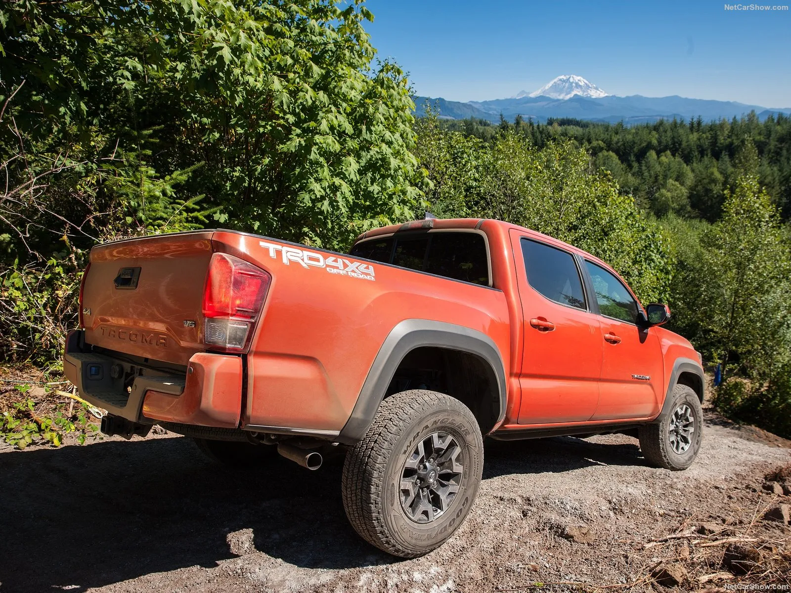 Hình ảnh xe ô tô Toyota Tacoma TRD Off-Road 2016 & nội ngoại thất