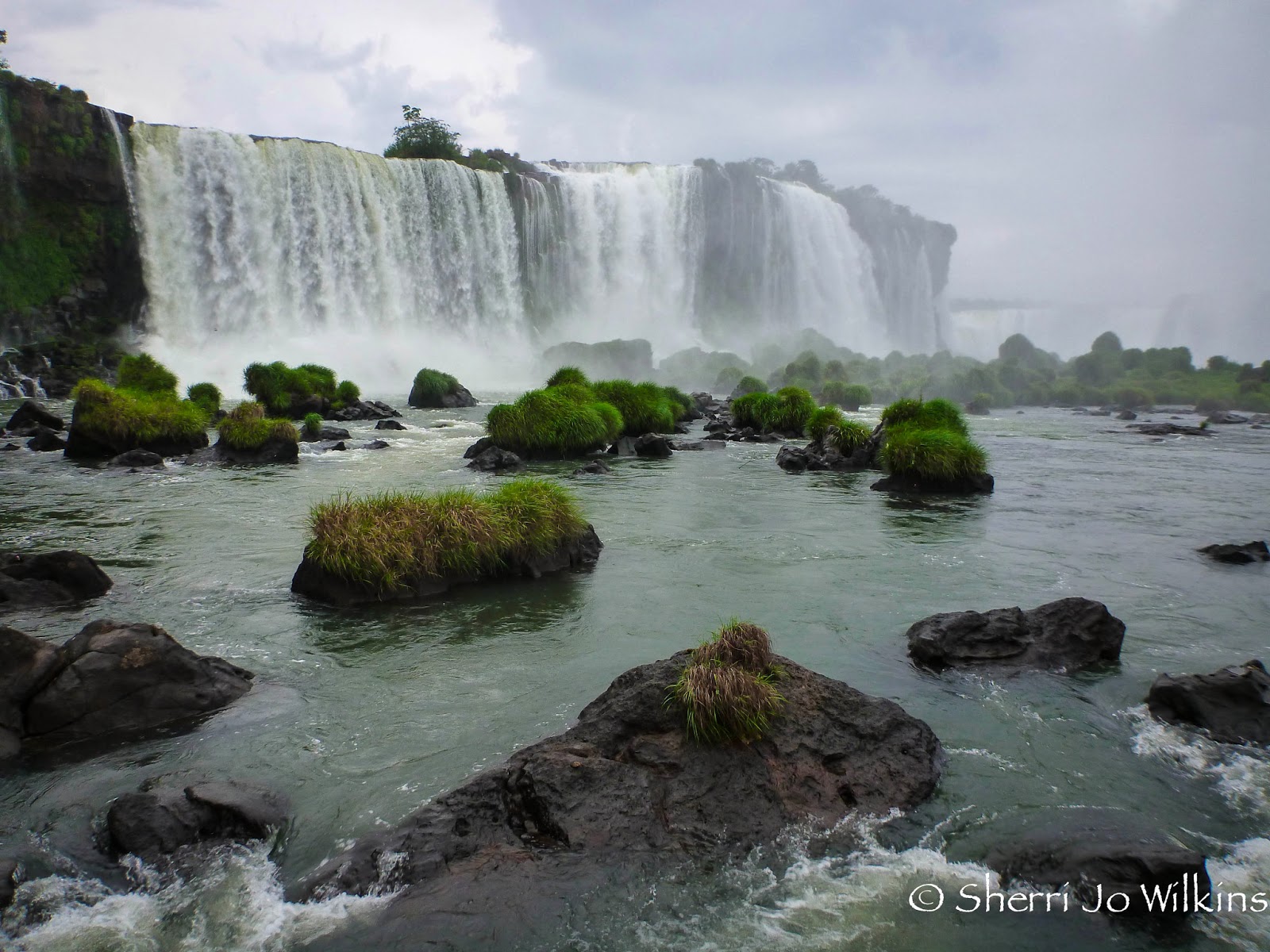 pictures of back door brazil Brazil Falls Iguazu & River | 1600 x 1200