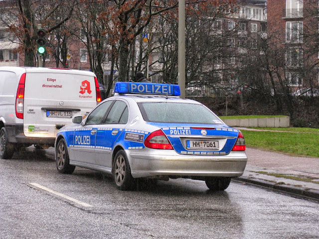 mercedes e police