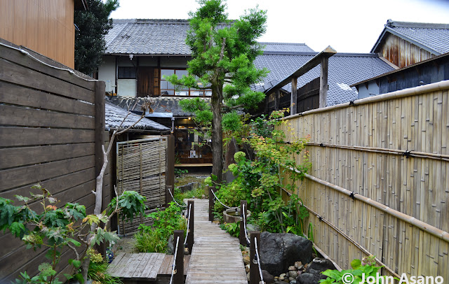 The Japanese garden at Honmachi Saryo