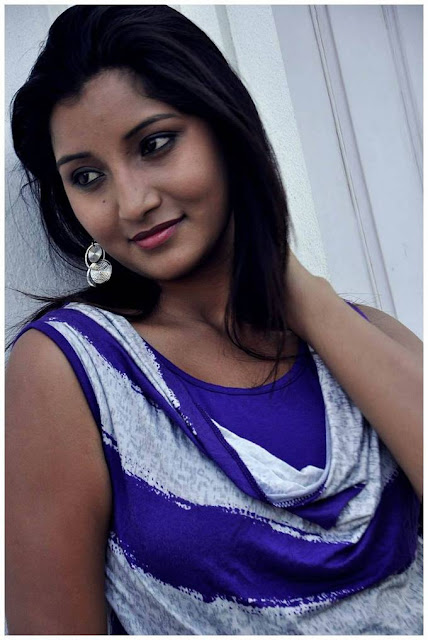 Vinny Tamil actress hot armpits pics