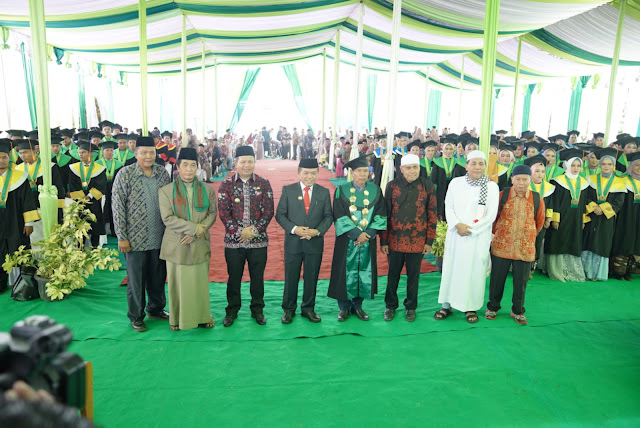Wisuda STAI Ma'arif Sarolangun, Gubernur Al Haris Harap Wisudawan Jadi Generasi Potensial