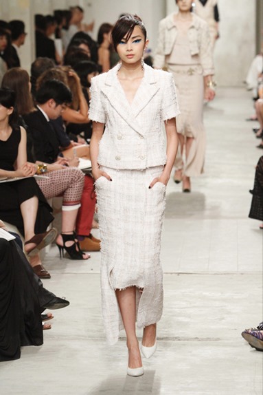 HiimaB_CHANEL_038_1366_450x675