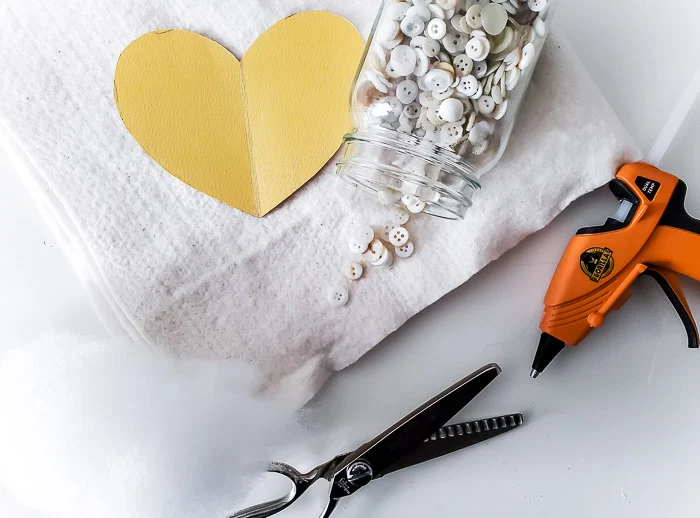 DIY button heart