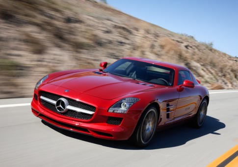 V8 engine 1000 total will be made with 30 slotted for the US 90 sls roadster