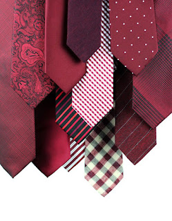 what color shirt to suit and red tie