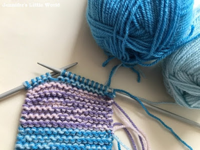 How to knit a simple scarf