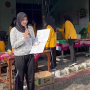 Pentingnya Mengetahui Penyakit Jantung Koroner (PJK) : Mahasiswa KKN UNDIP Berikan Edukasi Terkait PJK dan Tekankan Untuk Selalu Mengikuti Senam Jantung Sehat