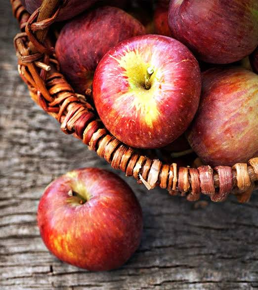  Top 10 Health Benefits of Apples 