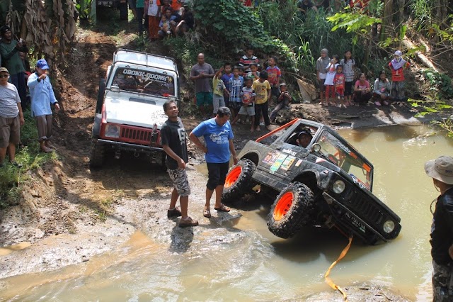 OFFROAD HUT KOREM 074/WRT