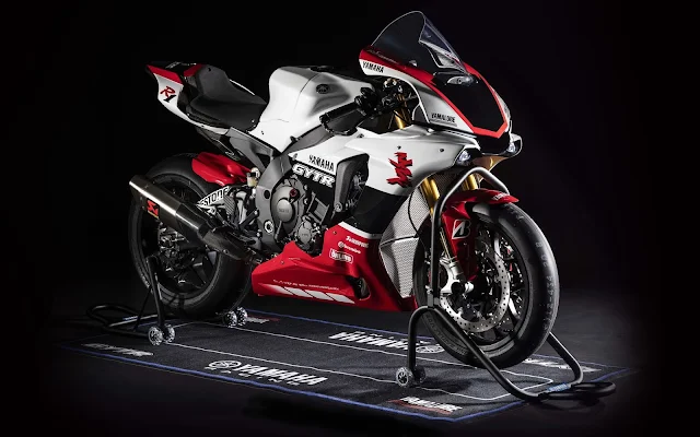 Moto Yamaha YZF-R1 GYTR